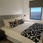 Hébergement de vacances Oceanfront Bliss - A Serene On The Edge Of The Atlantic *