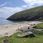 Oceanfront Bliss - A Serene On The Edge Of The Atlantic * Dooega
