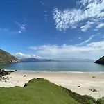 Oceanfront Bliss - A Serene On The Edge Of The Atlantic Hébergement de vacances Dooega