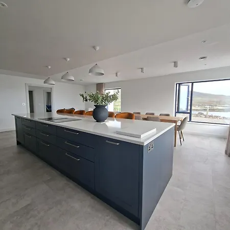 Oceanfront Bliss - A Serene On The Edge Of The Atlantic Hébergement de vacances